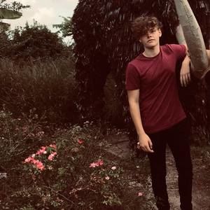 Meet your Posher, Matthew